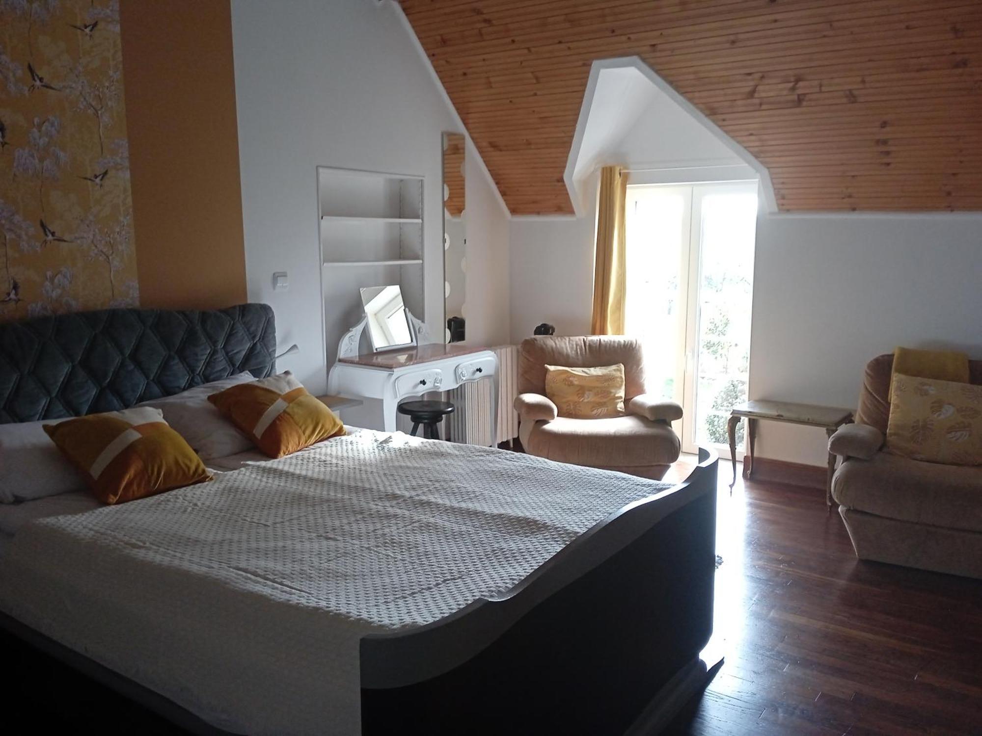 Maison De Sol & Piper Holiday home *